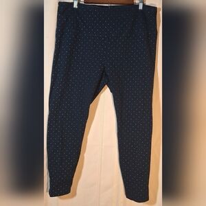 INTRO LOVE the FIT Black Leggings with Silver Polka Dots